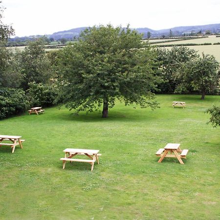 Oyo White Horse Lodge Hotel, East Thirsk Bagby Esterno foto