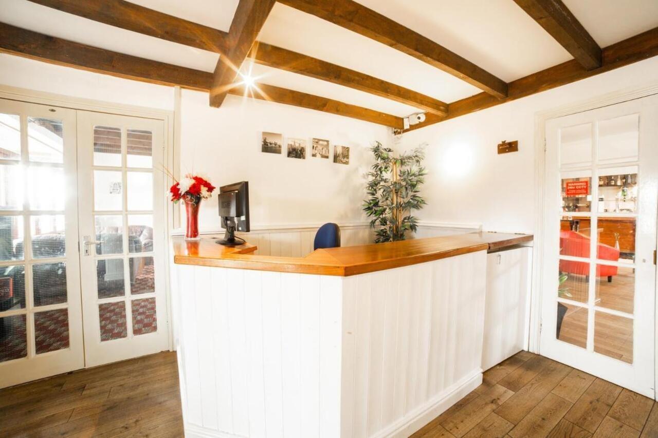 Oyo White Horse Lodge Hotel, East Thirsk Bagby Esterno foto