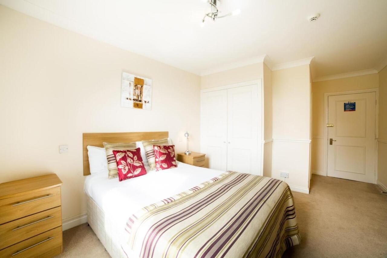 Oyo White Horse Lodge Hotel, East Thirsk Bagby Esterno foto