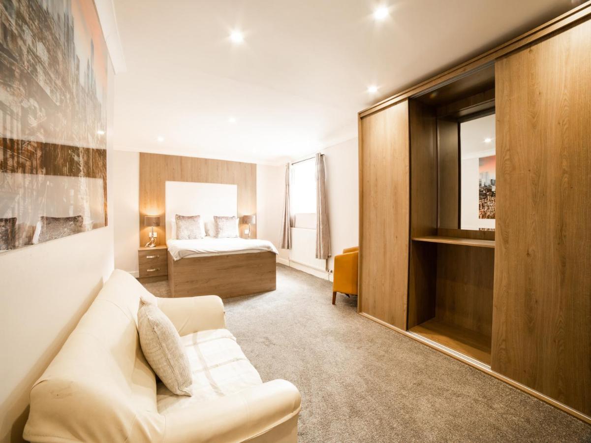Oyo White Horse Lodge Hotel, East Thirsk Bagby Esterno foto